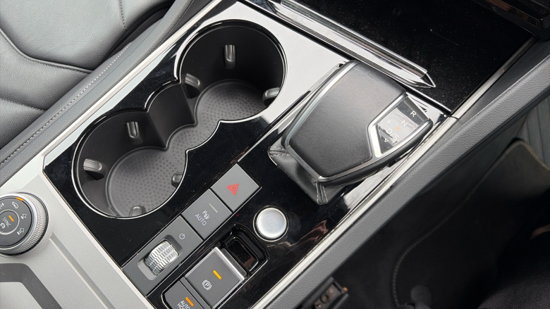 Volkswagen Touareg 3.0 V6 TDI 4Motion Black Edition 5dr Tip Auto Diesel Estate